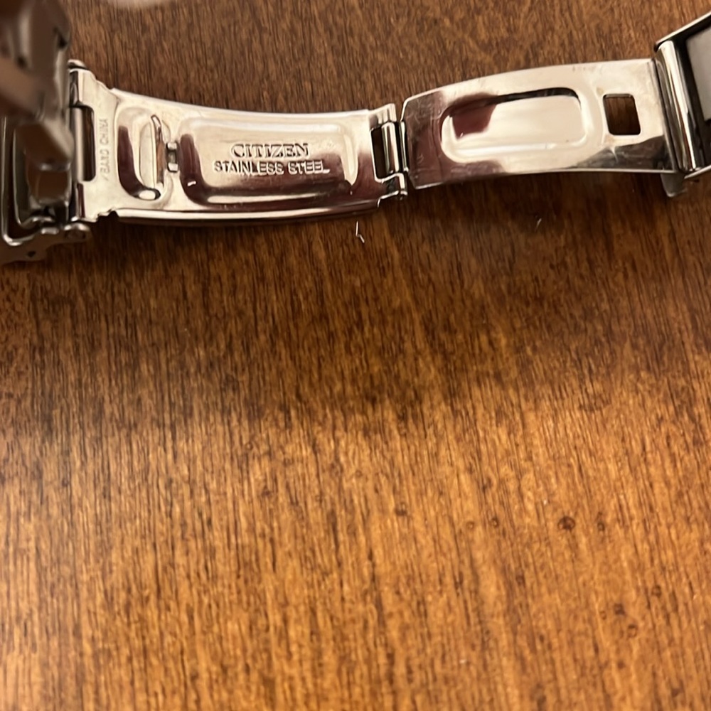 Citizen Watch - Picture 4 of 5